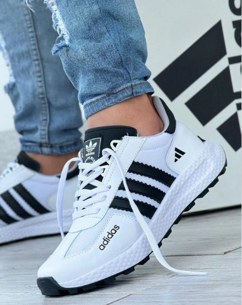 Nowe sportowe buty biegowe