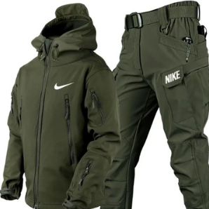 Nike - Kurtka przeciwwiatrowa i spodnie